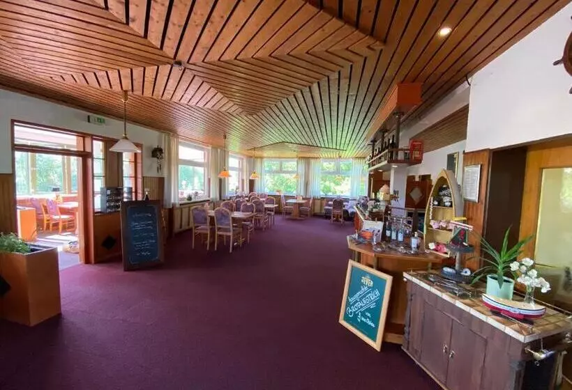 Buten Diek Hotel Restaurant Gmbh &