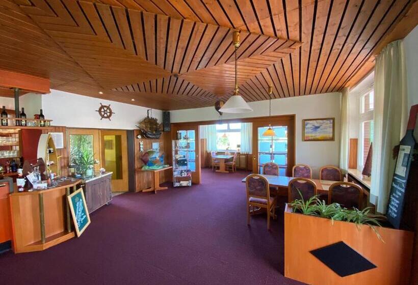 Buten Diek Hotel Restaurant Gmbh &