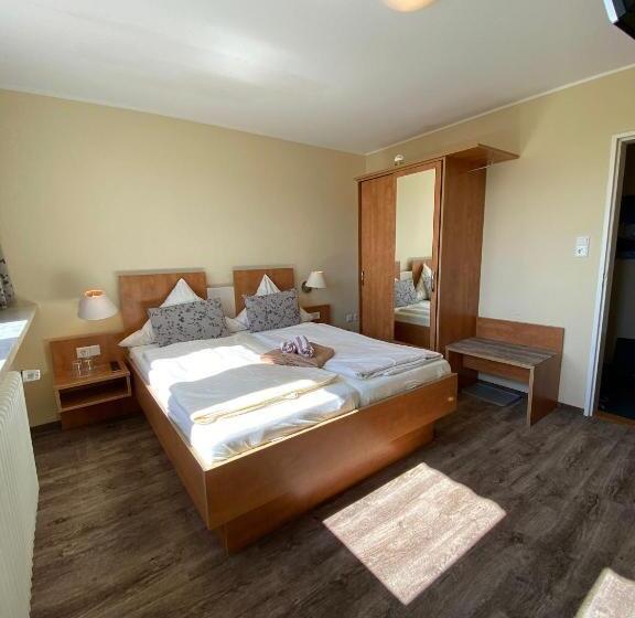 Buten Diek Hotel Restaurant Gmbh &