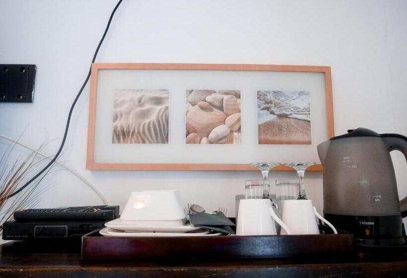 هتل / Pension Villa Tanahlot