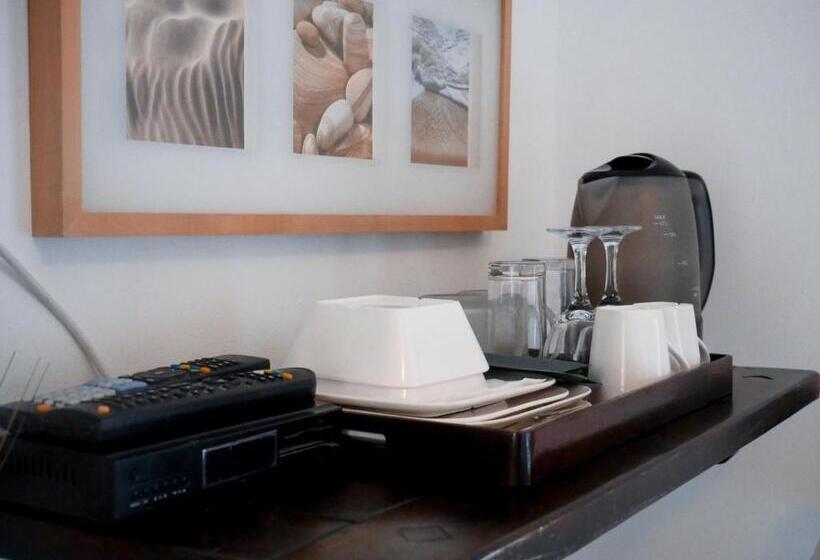 هتل / Pension Villa Tanahlot