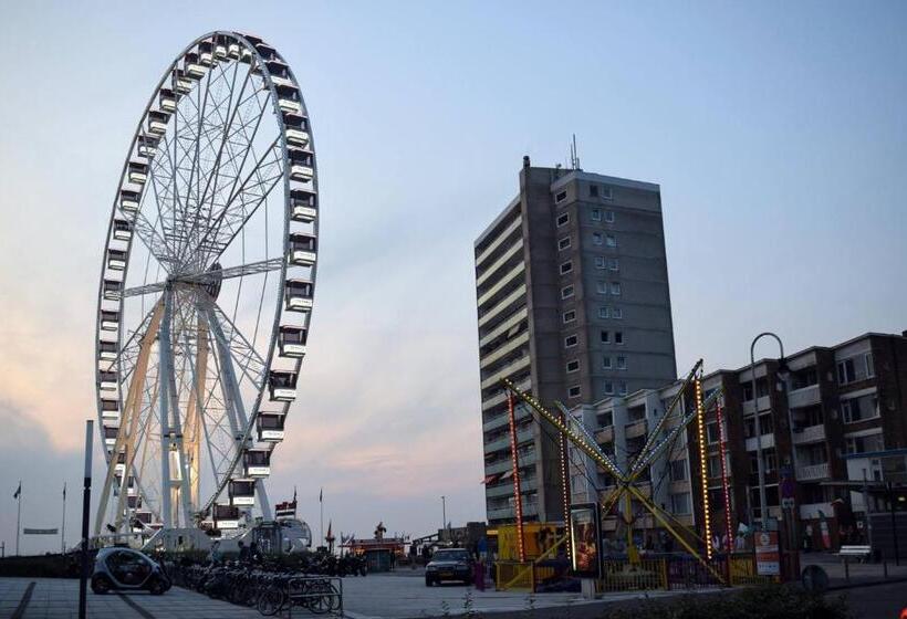 هتل / Pension Villa Tanahlot