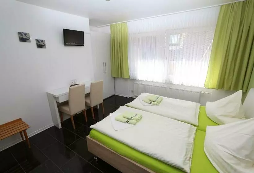 Majatalo Gästehaus Am Römerbad