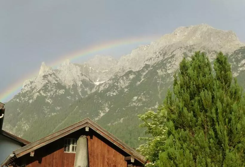 Majatalo Gästehaus Kurparkfrieden