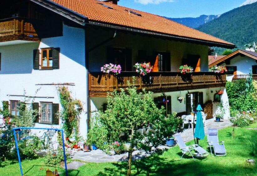 Pensão Gästehaus Kurparkfrieden