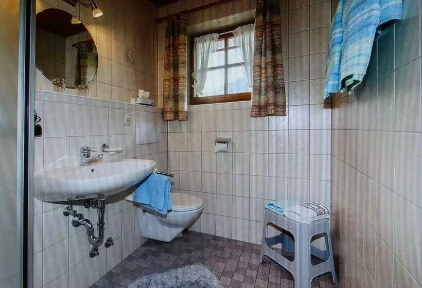 Majatalo Gästehaus Kurparkfrieden