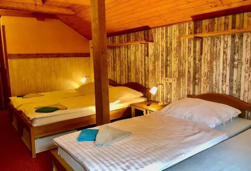 Majatalo Penzion Kapitanka