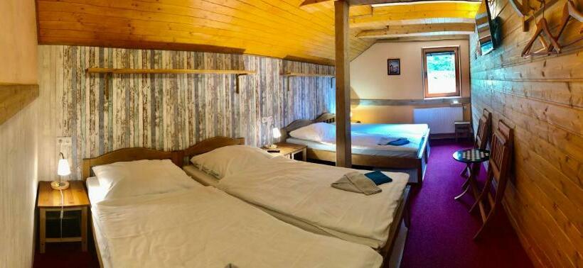 펜션 Penzion Kapitanka