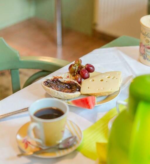 פנסיון Haus Troja