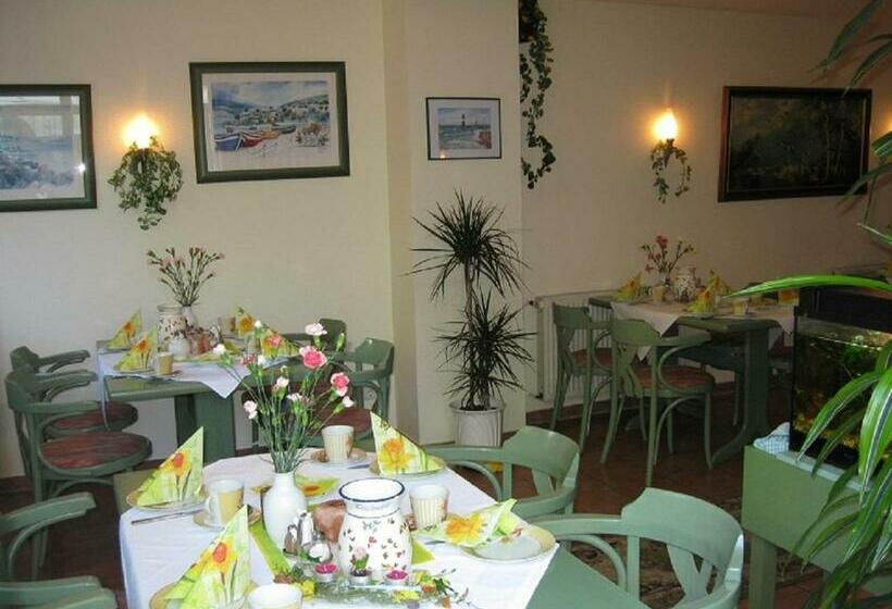 פנסיון Haus Troja