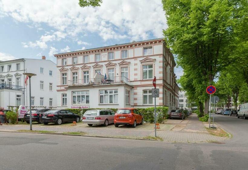 פנסיון Haus Troja