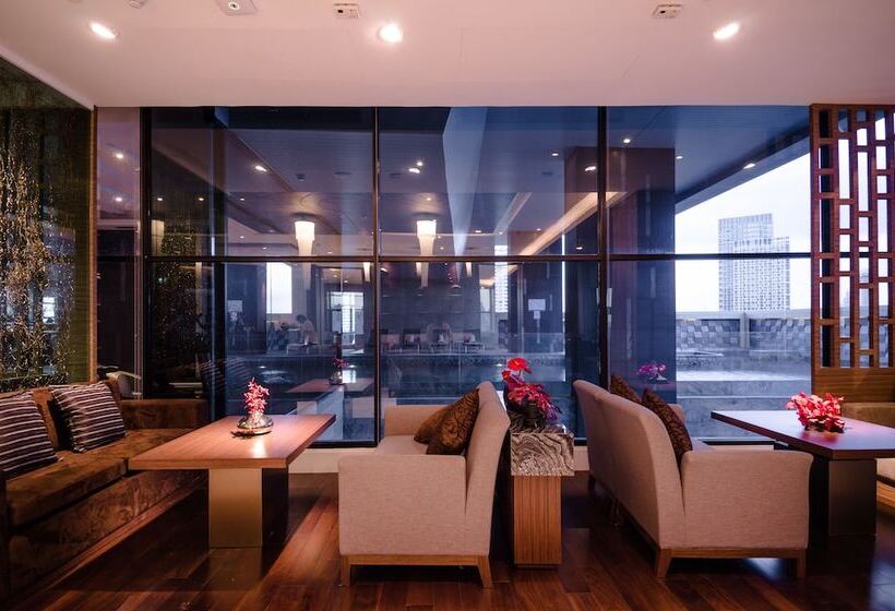 هتل Aetas Lumpini