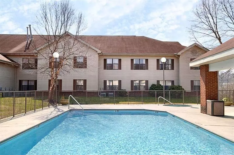 酒店 All Season Suites