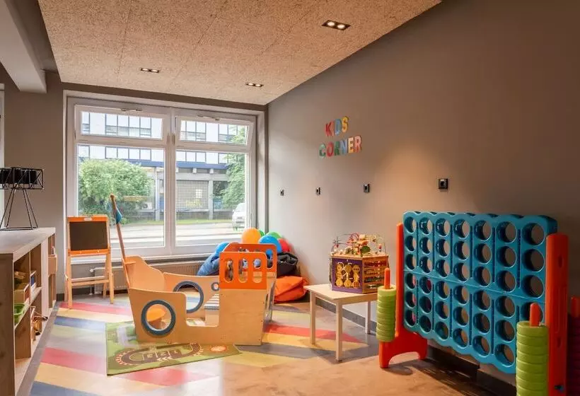 هتل a&o Hamburg City