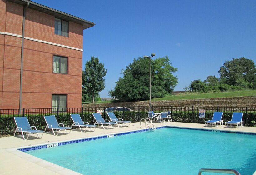 בית מלון כפרי Baymont By Wyndham Bedford Dallas