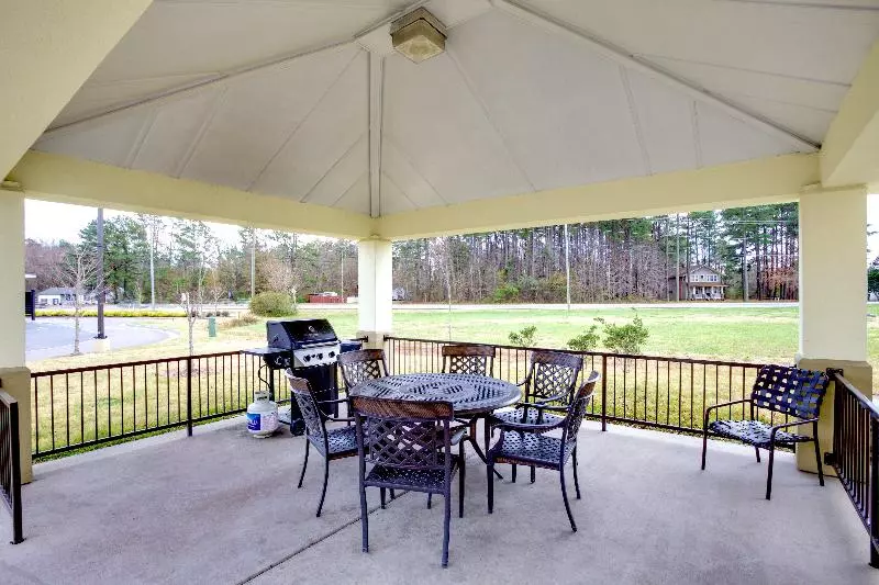 בית מלון כפרי Candlewood Suites Chesapeake Suffolk, An Ihg