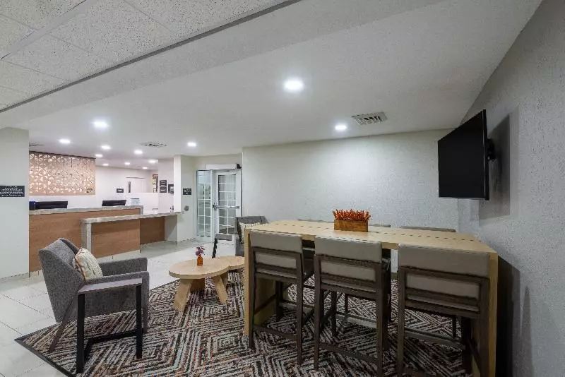 בית מלון כפרי Candlewood Suites Chesapeake Suffolk, An Ihg