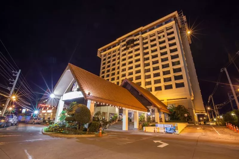 Chiangmai Grandview Hotel & Convention Center Sha Extra Plus