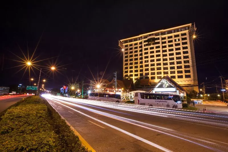 Chiangmai Grandview Hotel & Convention Center Sha Extra Plus