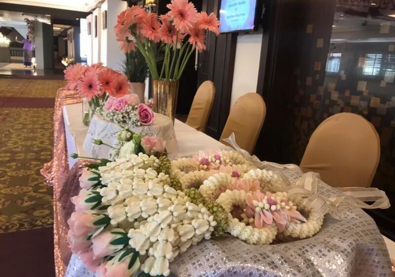 Chiangmai Grandview Hotel & Convention Center   Sha Extra Plus