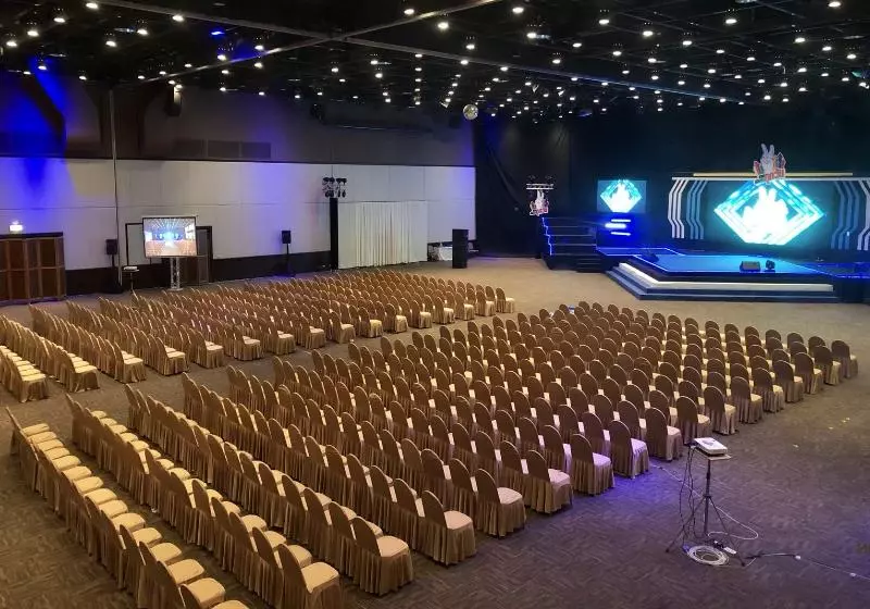 Chiangmai Grandview Hotel & Convention Center Sha Extra Plus