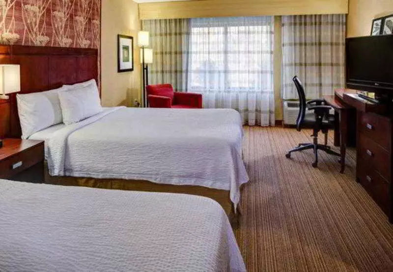 בית מלון כפרי Courtyard Atlanta Airport West