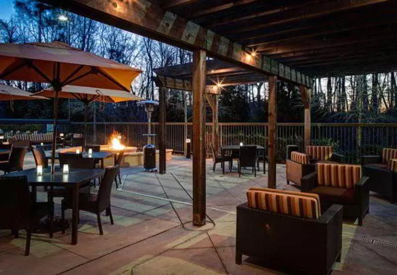 בית מלון כפרי Courtyard Atlanta Airport West