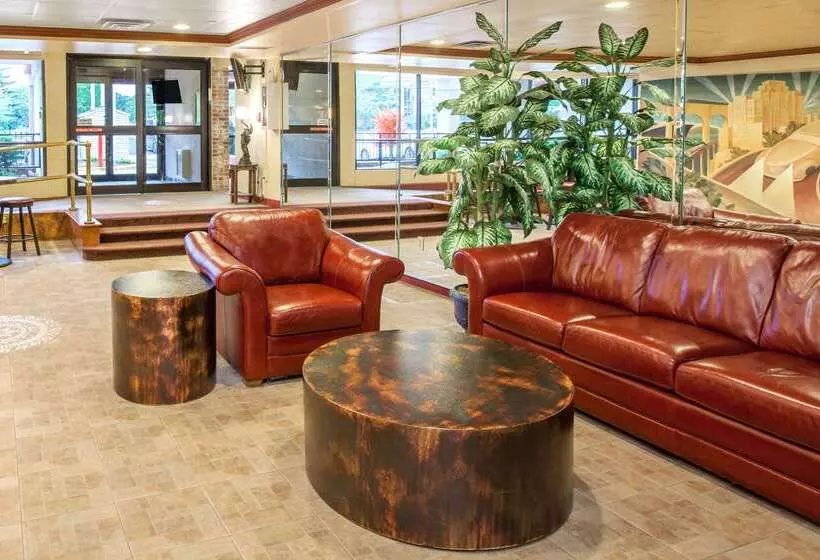 Отель Best Western Rutgers University