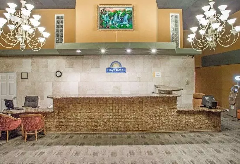 Days Hotel By Wyndham Peoria Glendale Area