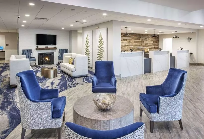 Отель Doubletree By Hilton Monroe Township Cranbury