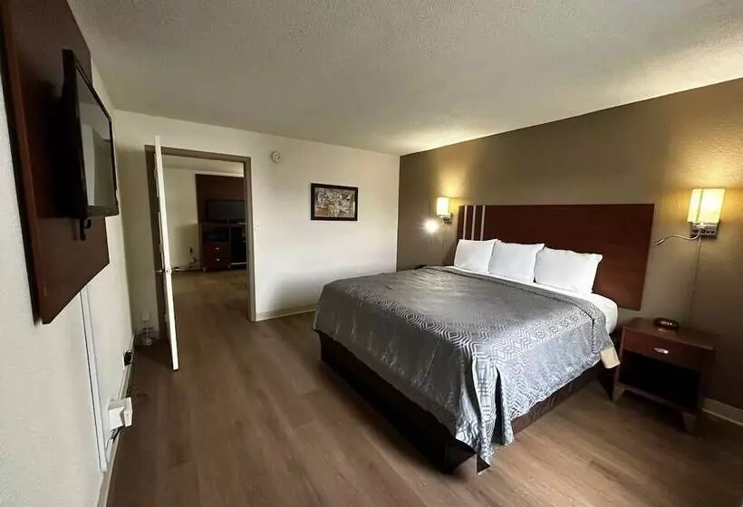 ホテル Econo Lodge Inn & Suites