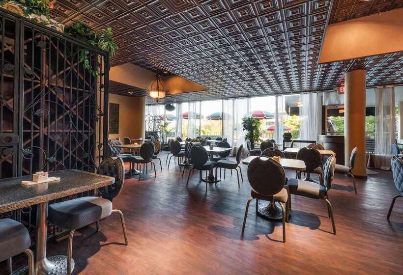 Отель The Block215