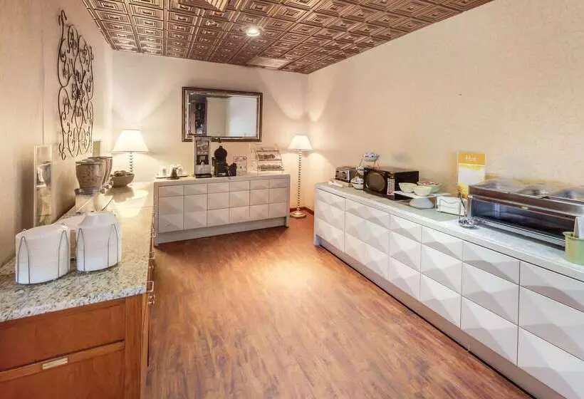 Отель The Block215