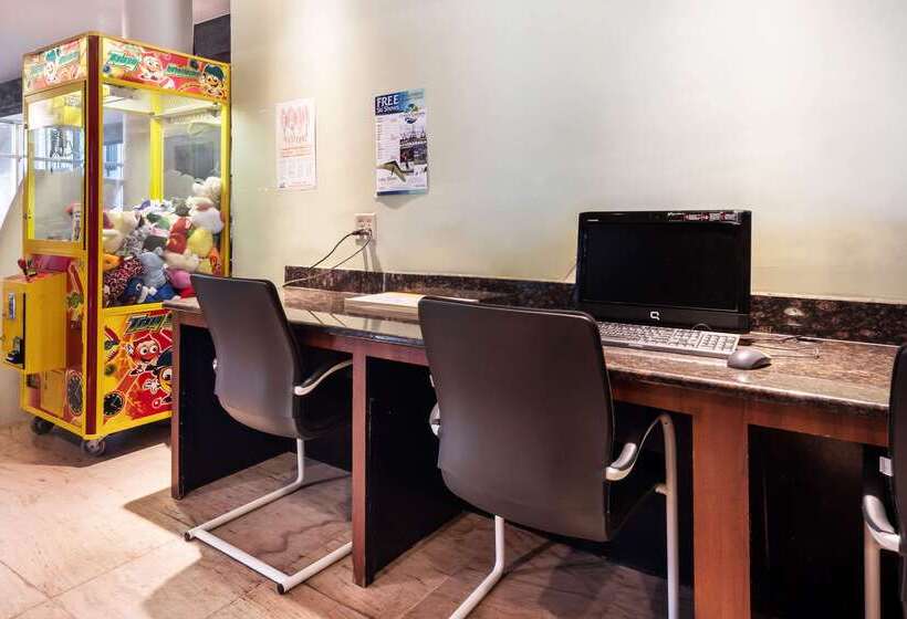 Отель The Block215