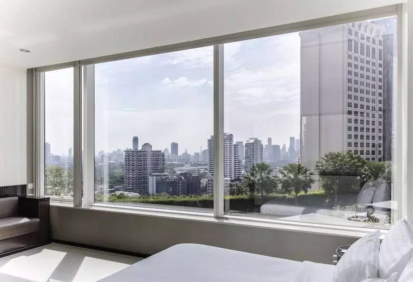 Grande Centre Point Hotel Terminal21