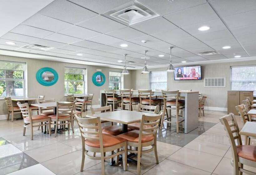 فندق Holiday Inn Express Williamsburg North, An Ihg