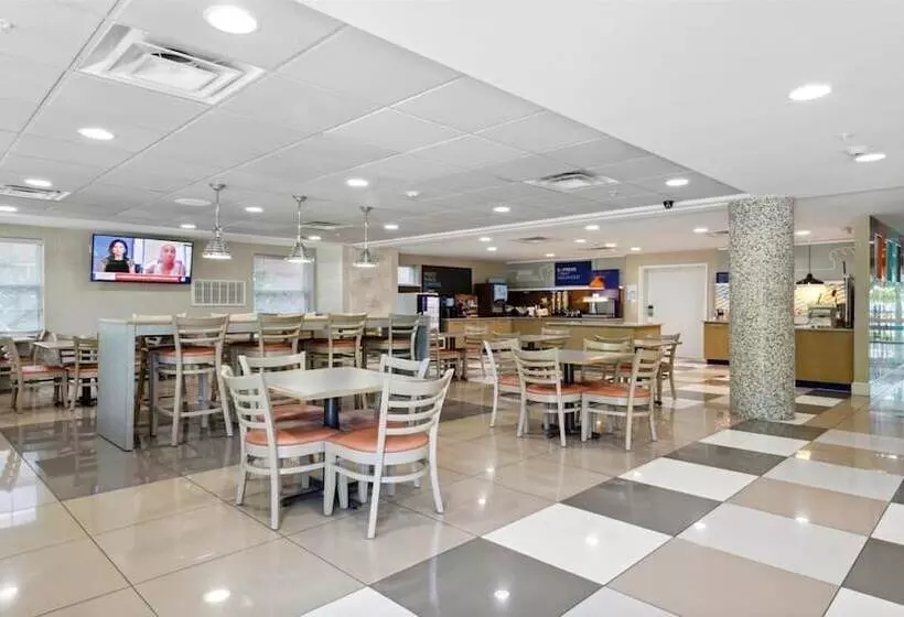 Hotel Holiday Inn Express Williamsburg North, An Ihg