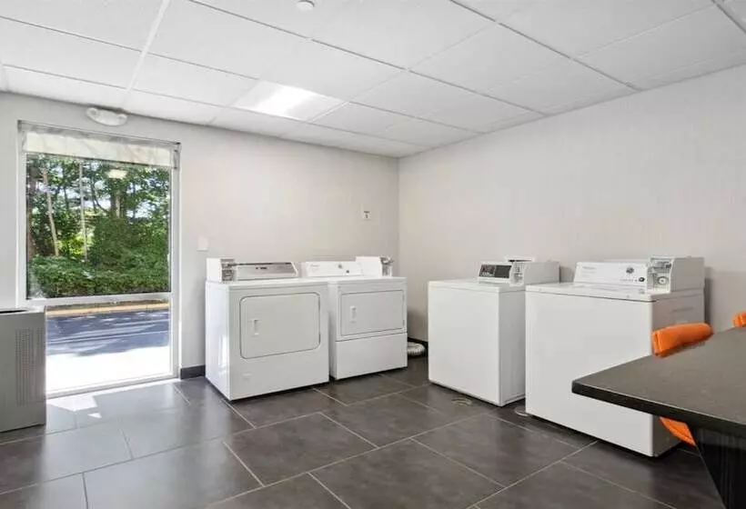 Hotel Holiday Inn Express Williamsburg North, An Ihg