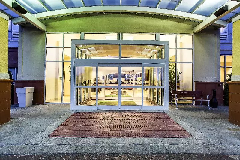 هتل Holiday Inn Louisville Airport Fair/expo, An Ihg