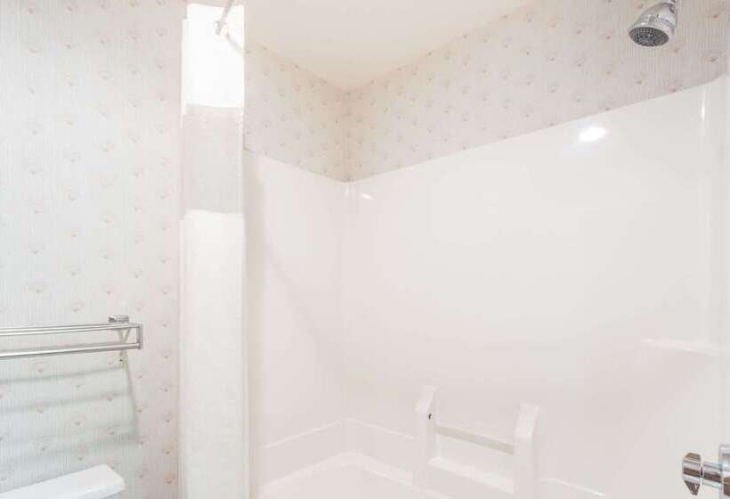 בית מלון כפרי Howard Johnson By Wyndham Manteno