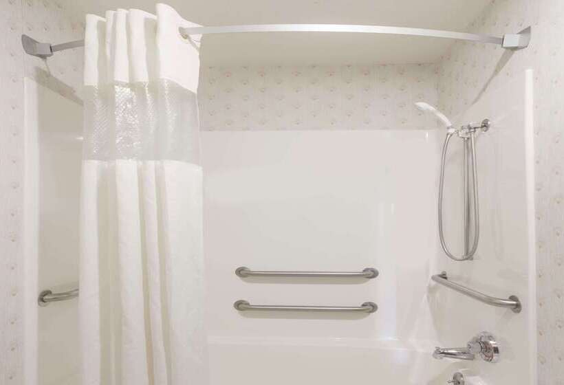 בית מלון כפרי Howard Johnson By Wyndham Manteno