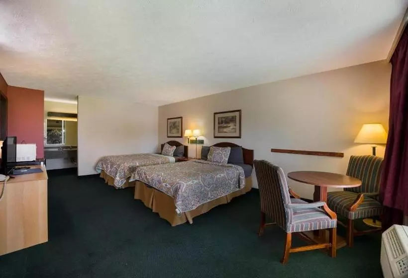 Отель Knights Inn Oakley