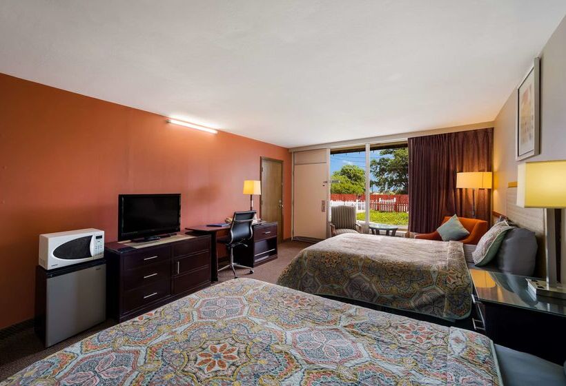 호텔 Knights Inn Oakley