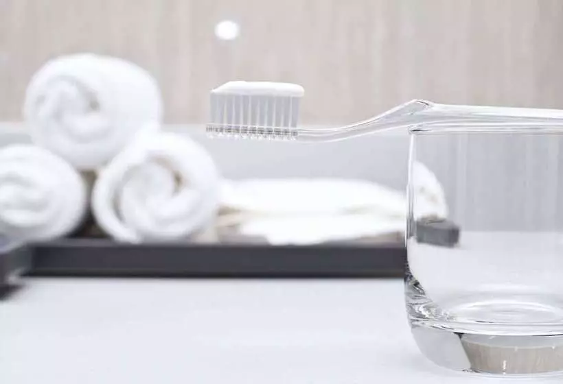 Otel Magnuson Grand Desoto