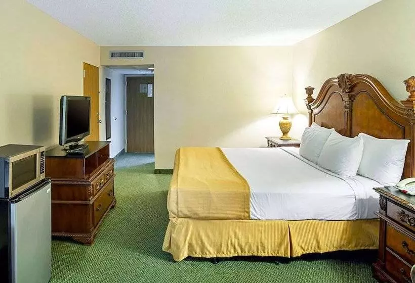 Otel Magnuson Grand Desoto