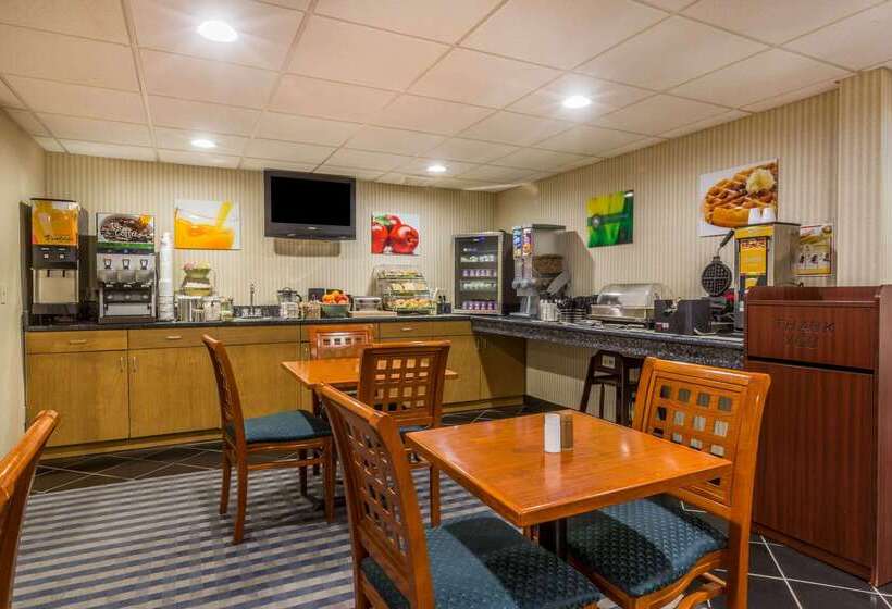 Отель Quality Inn Hyde Park   Poughkeepsie North