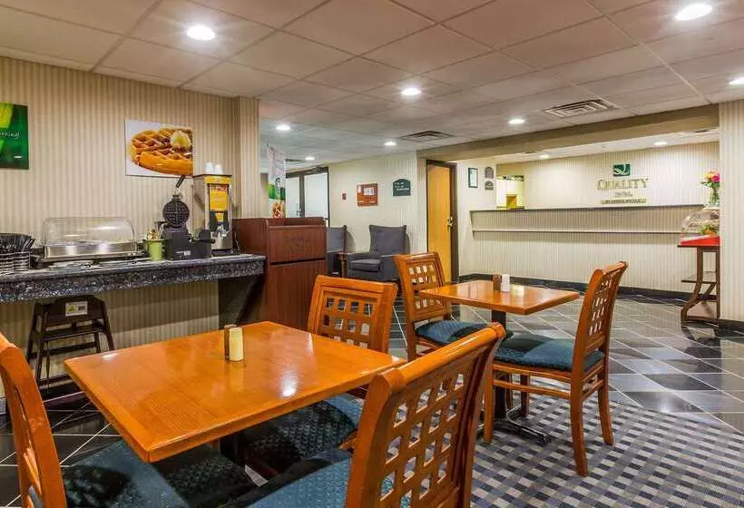 בית מלון כפרי Quality Inn Hyde Park Poughkeepsie North