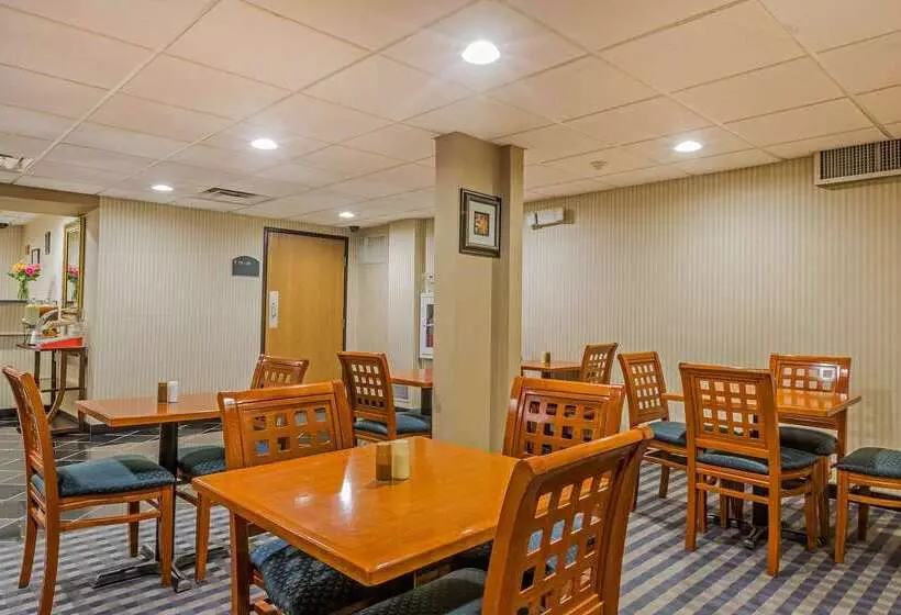 בית מלון כפרי Quality Inn Hyde Park Poughkeepsie North