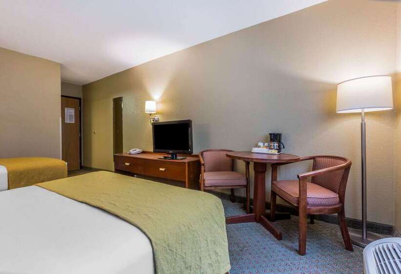 Отель Quality Inn Hyde Park   Poughkeepsie North