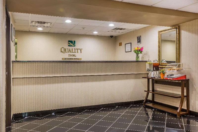 Отель Quality Inn Hyde Park   Poughkeepsie North